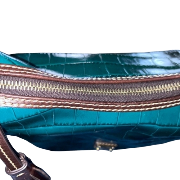 Dooney &Bourke Small Oakdale Satchel with crossbody - Picture 7 of 13